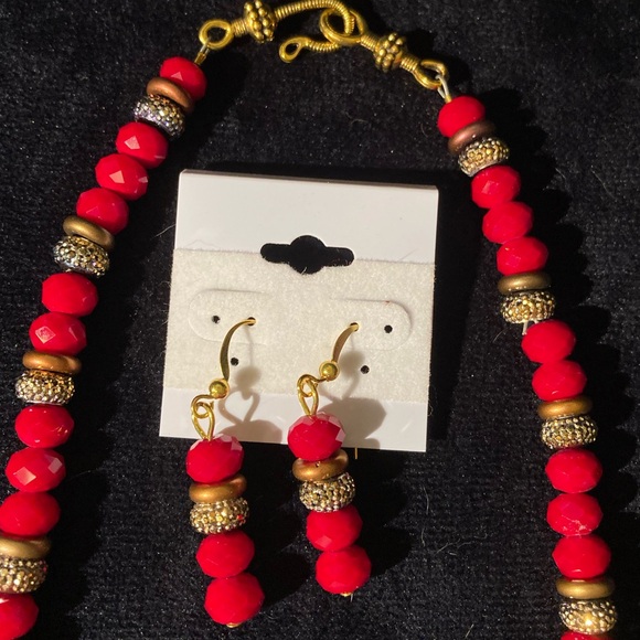 Jewelry - Necklace and earring set